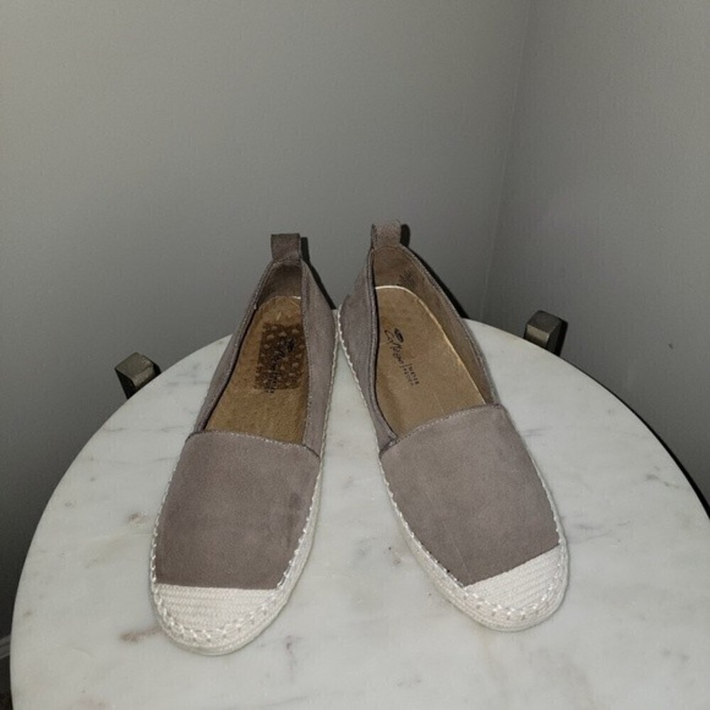 #35 NWOT Aqua College Waterproof tan flat espadrille shoes size 7M